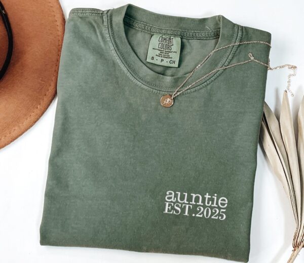 Embroidered-Auntie-Tshirt