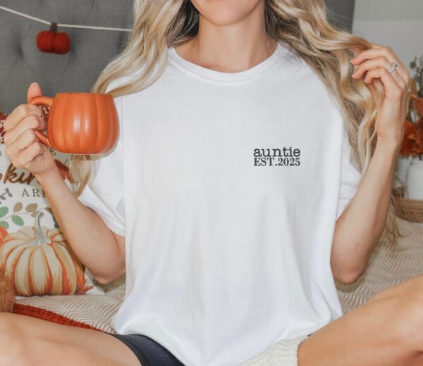 Embroidered Comfort Colors Auntie T-Shirt - Image 8