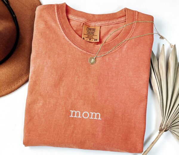 Yam Comfort Colors Mom Shirt with white “mom” embroidery, soft cotton t-shirt for new moms.